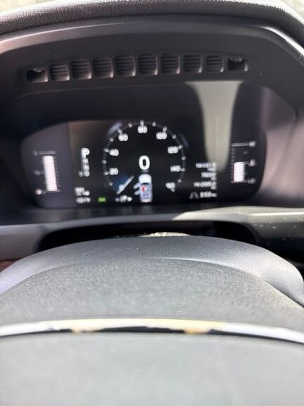 2019 VOLVO XC90