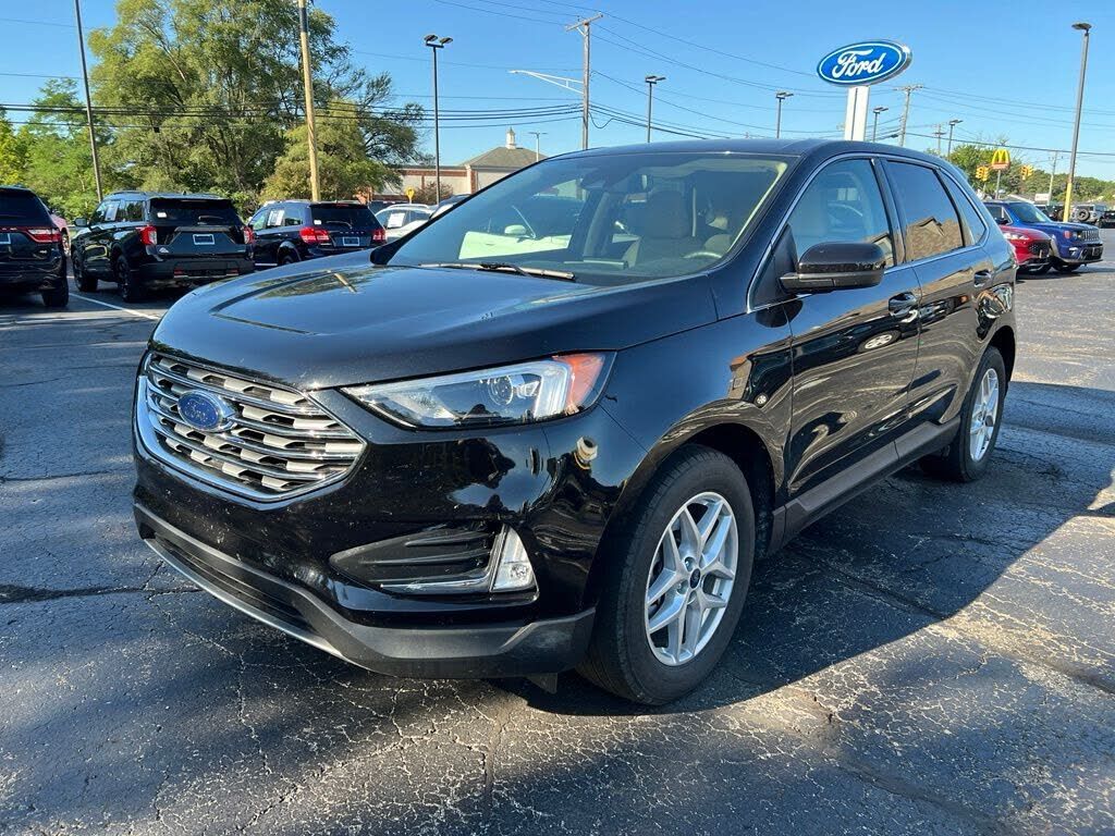 2022 FORD Edge