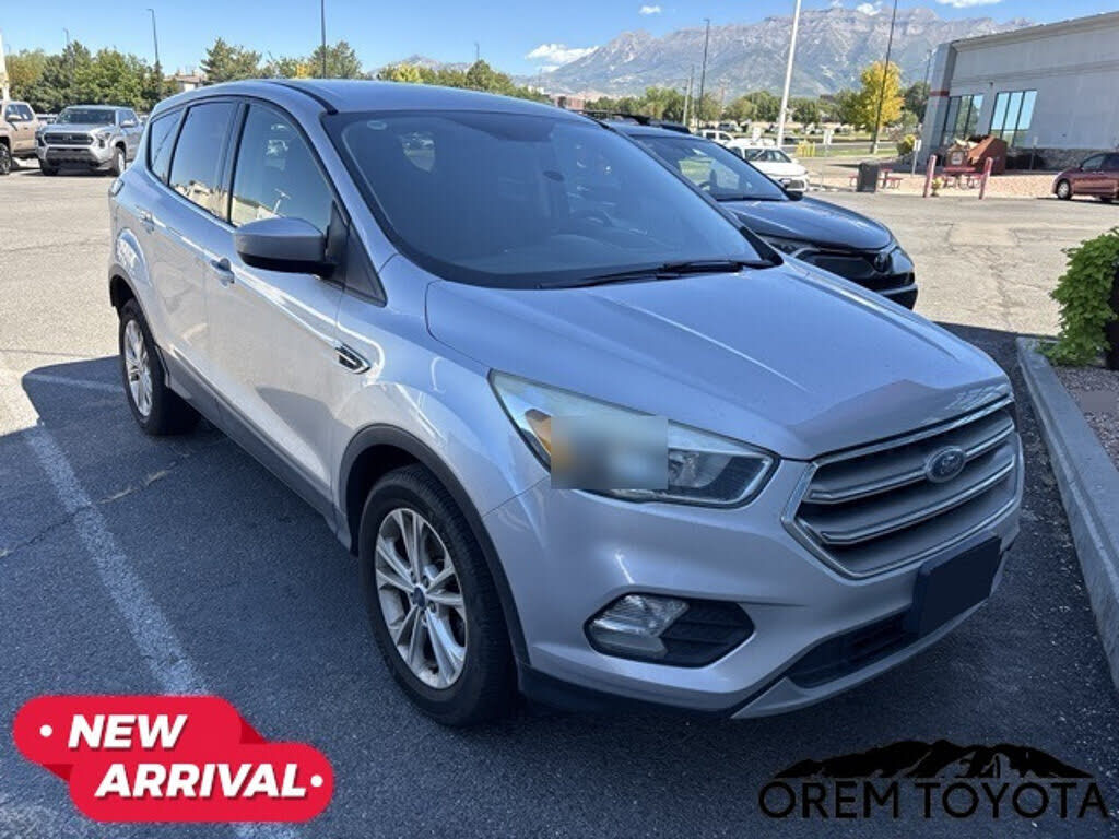 2017 FORD Escape