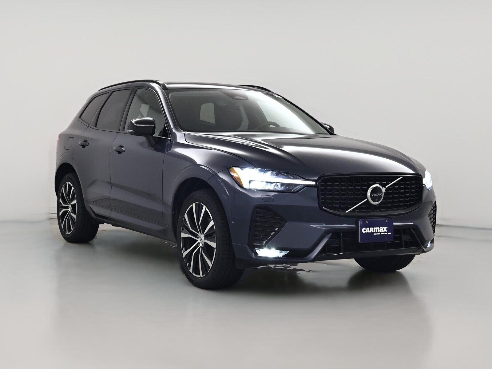 2025 VOLVO XC60