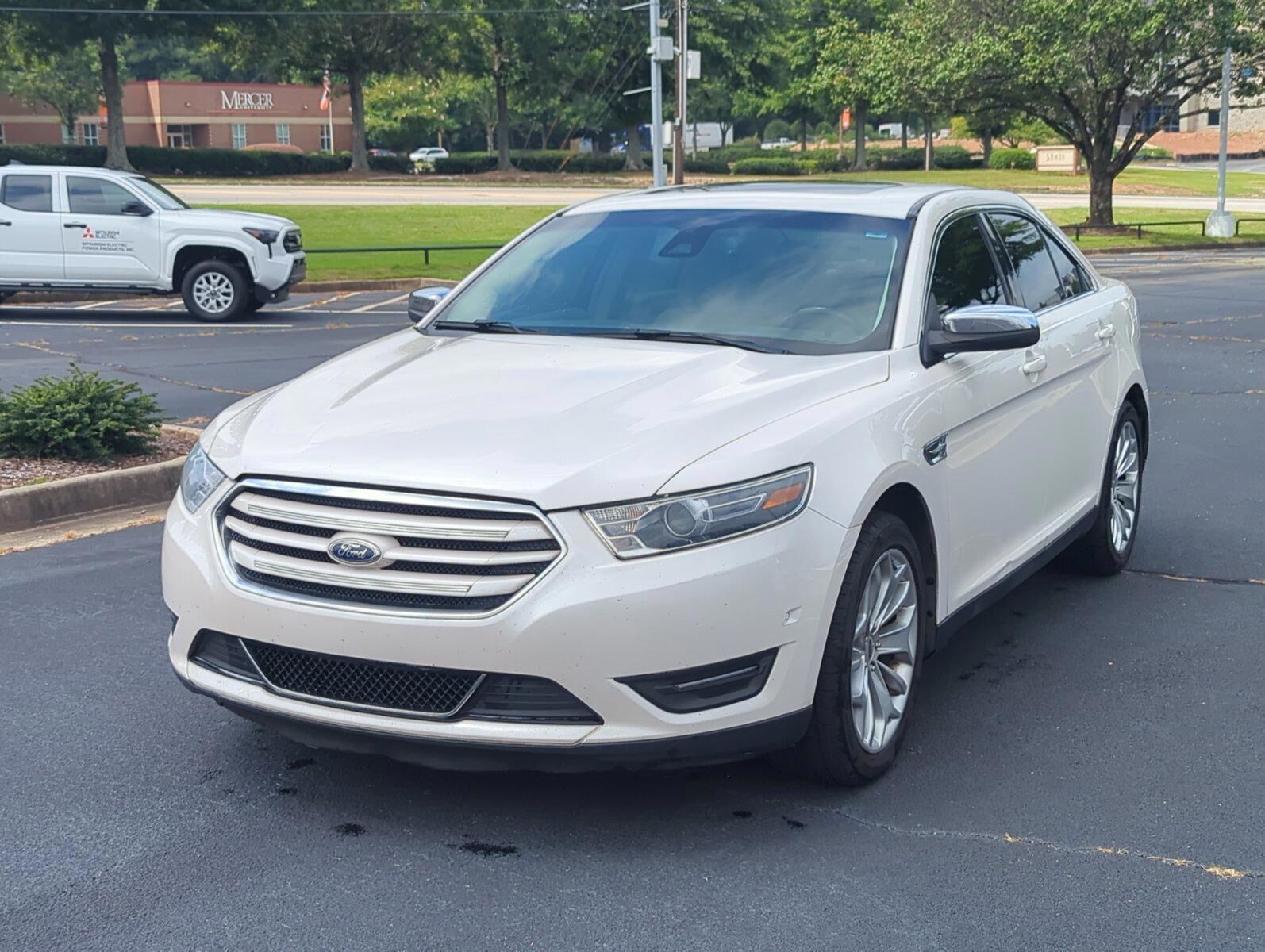 2017 FORD Taurus