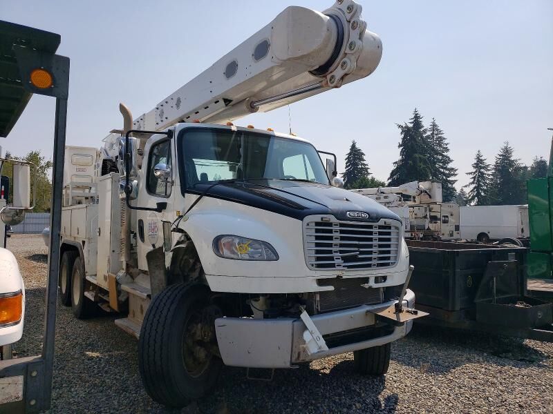 2016 FREIGHTLINER M2