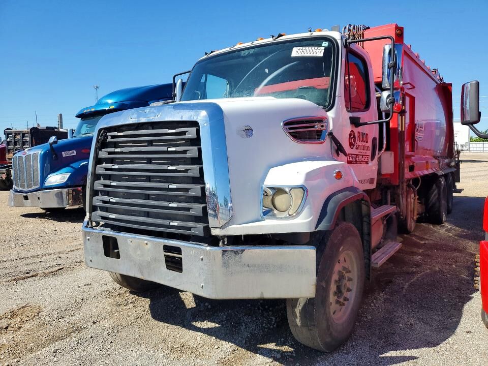 2013 FREIGHTLINER 108SD