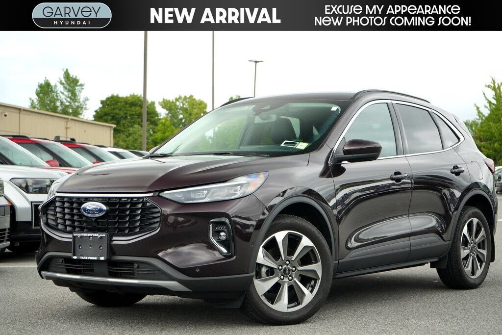 2023 FORD Escape