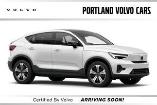 2023 VOLVO C40