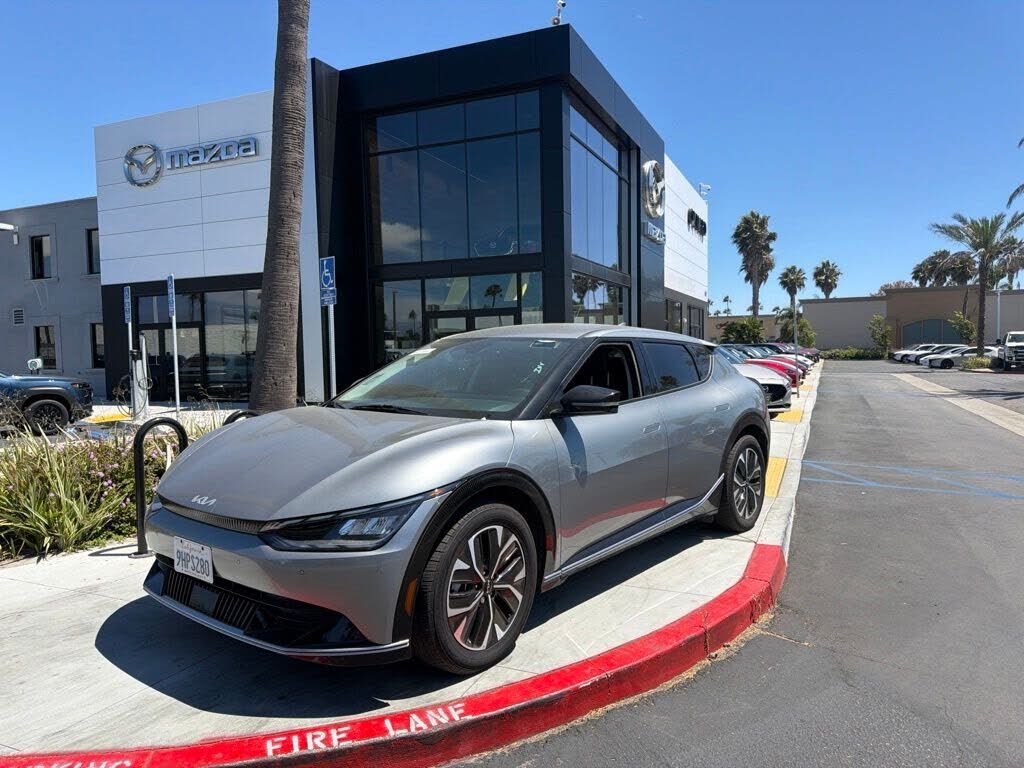 2023 KIA EV6