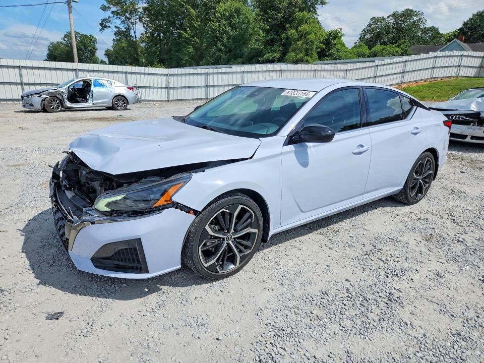 2024 NISSAN Altima