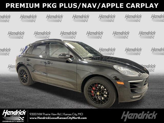 2018 PORSCHE Macan