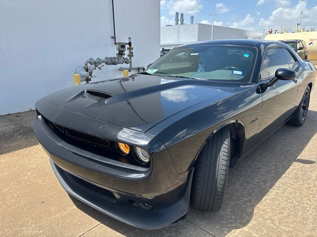 2022 DODGE Challenger