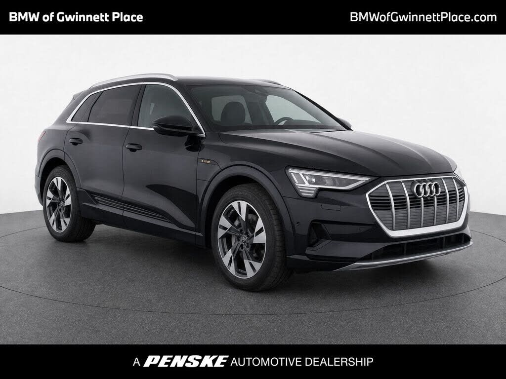 2022 AUDI e-tron