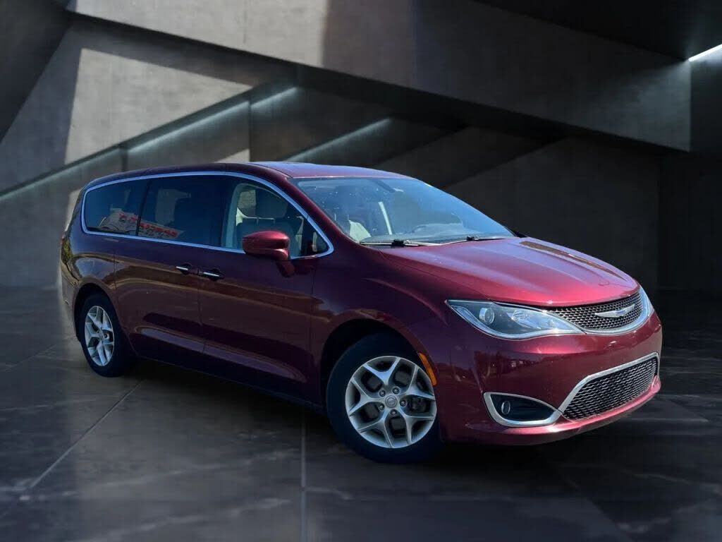2019 CHRYSLER Pacifica