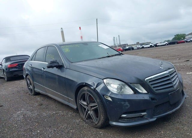 2013 MERCEDES-BENZ E-Class