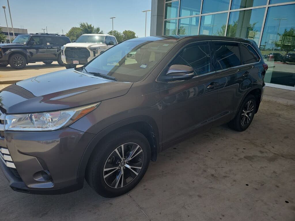2018 TOYOTA Highlander
