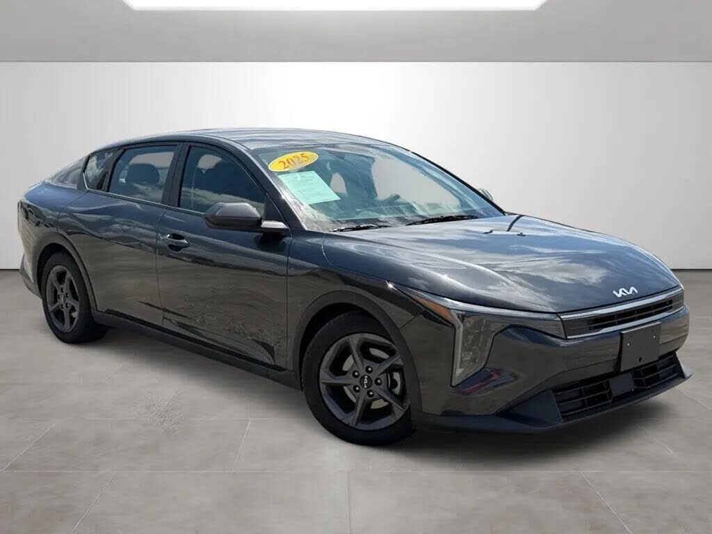 2025 KIA K4