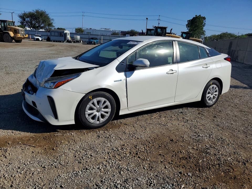 2019 TOYOTA PRIUS
