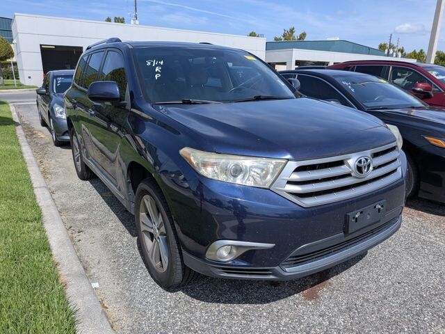 2011 TOYOTA Highlander