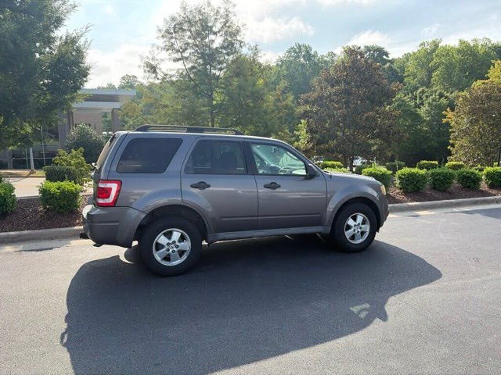 2009 FORD Escape