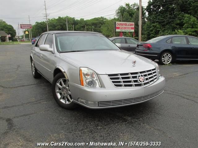 2010 CADILLAC DTS
