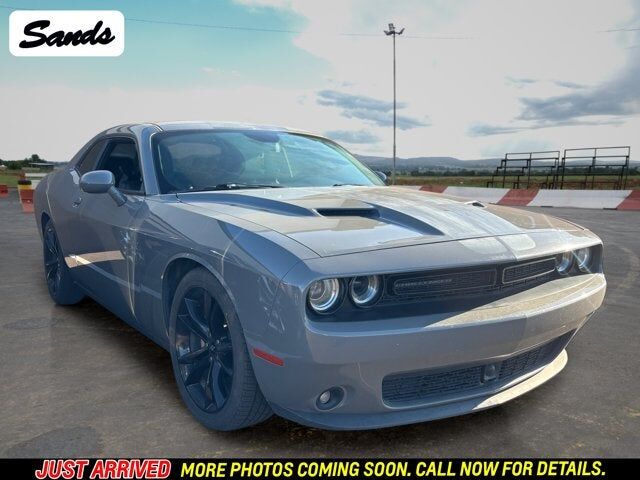 2017 DODGE Challenger