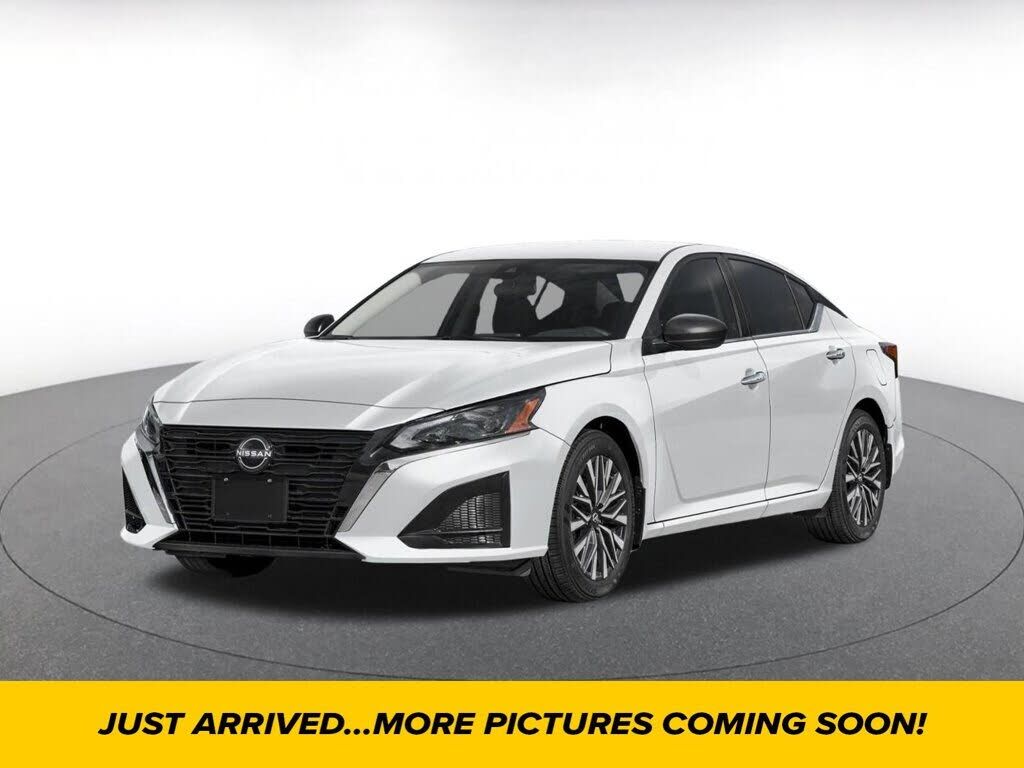 2025 NISSAN Altima
