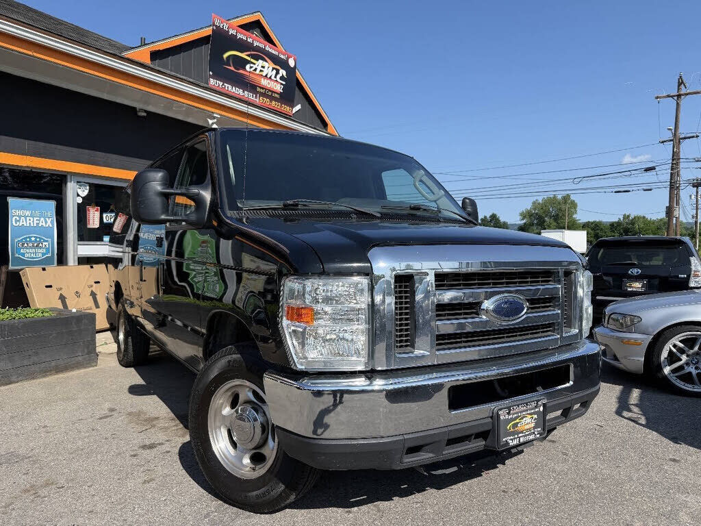 2013 FORD E-350