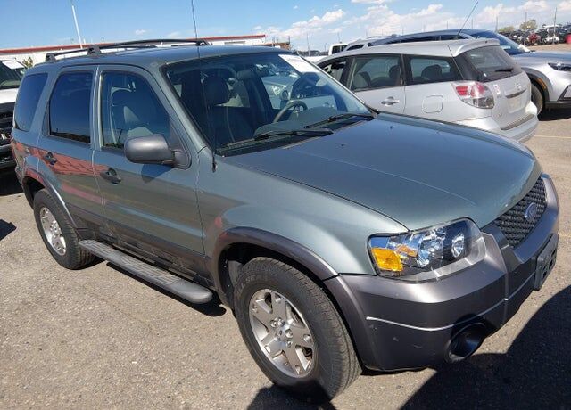 2005 FORD Escape