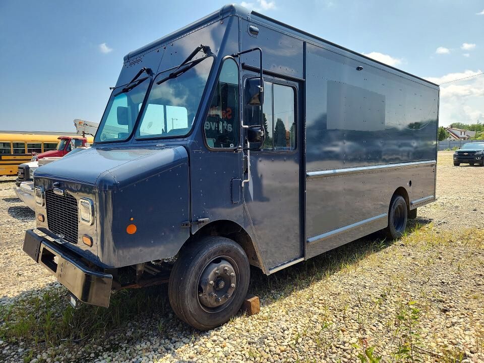 2021 FREIGHTLINER MT 45G Front Gasoline Engine Walk in Van Chassis
