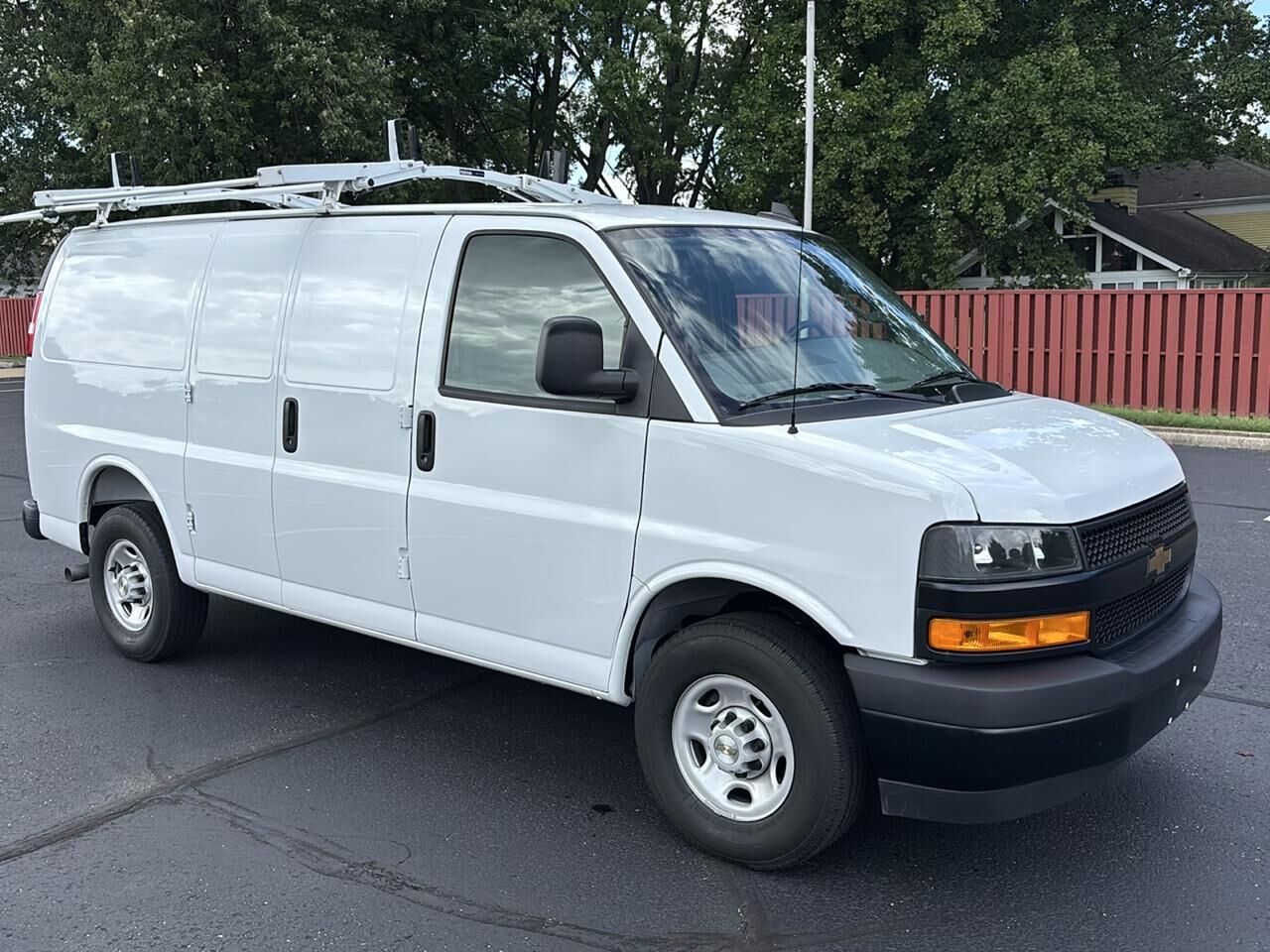 2025 CHEVROLET Express