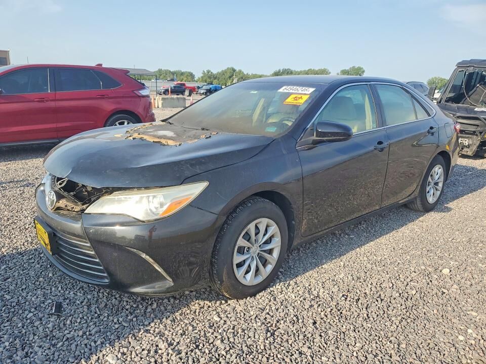 2015 TOYOTA Camry