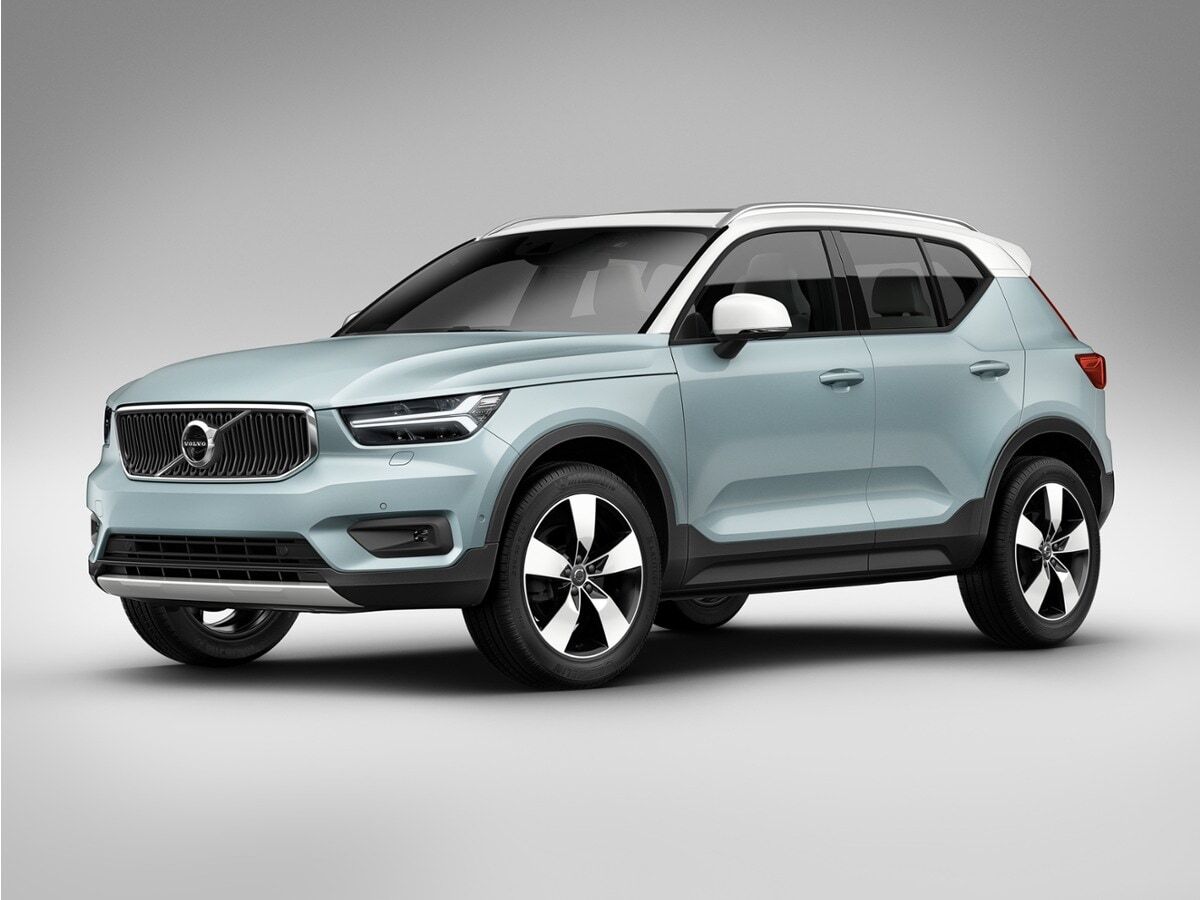 2019 VOLVO XC40