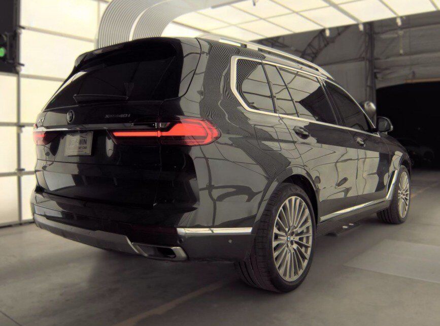 2020 BMW X7