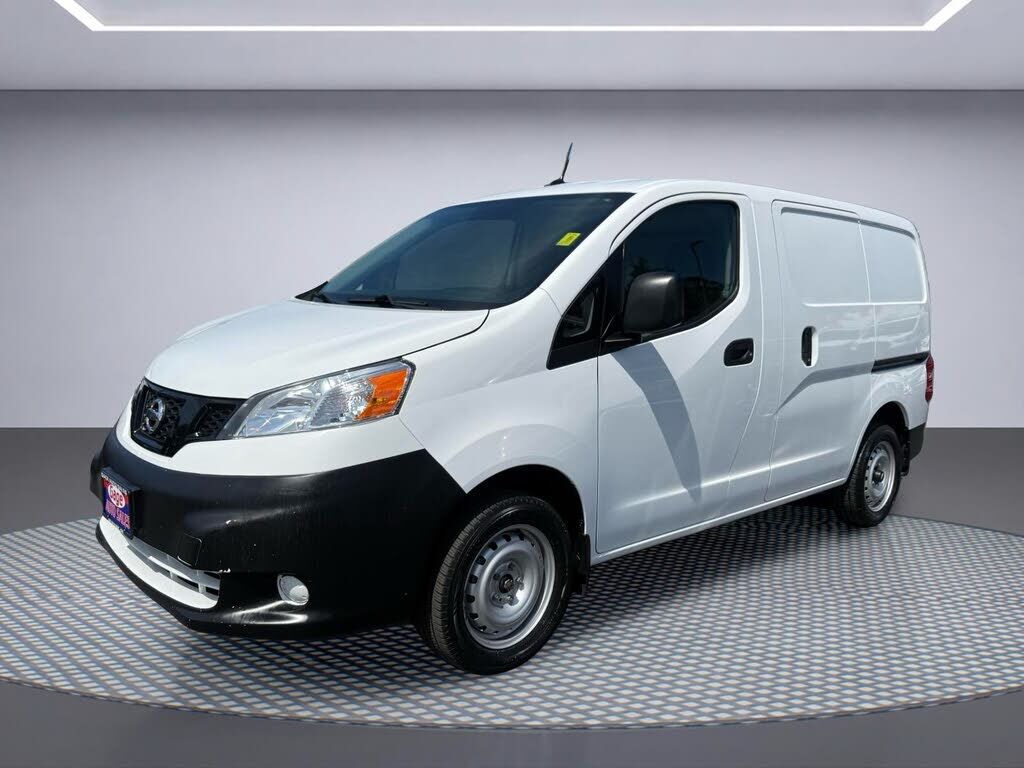 2021 NISSAN NV200