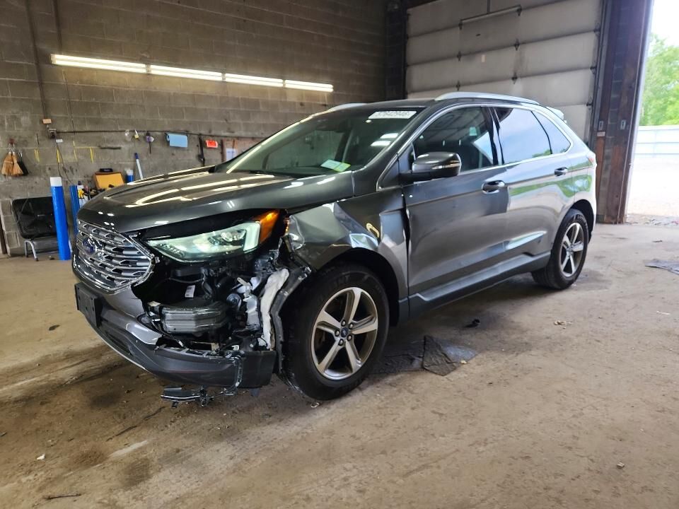 2019 FORD Edge