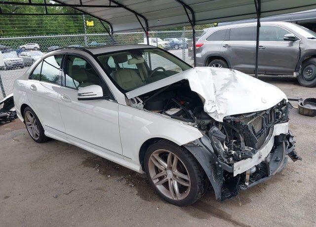 2014 MERCEDES-BENZ C-Class