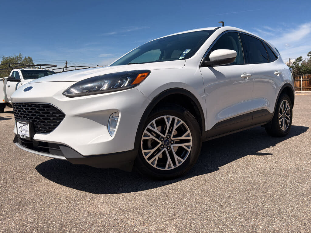 2022 FORD Escape