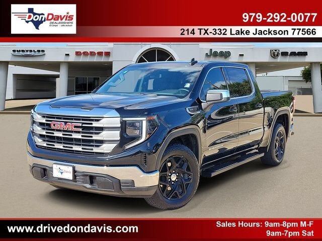 2023 GMC Sierra
