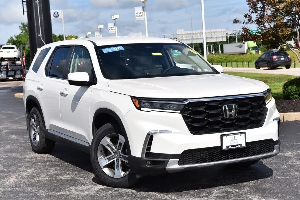 2025 HONDA Pilot