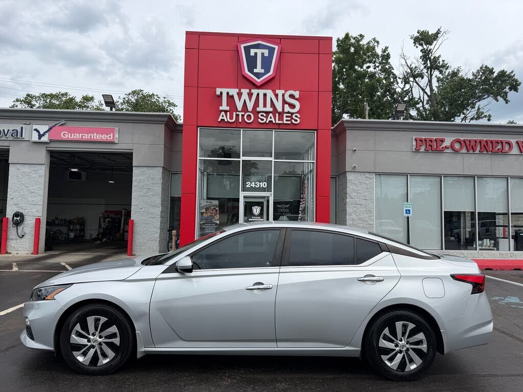 2022 NISSAN Altima