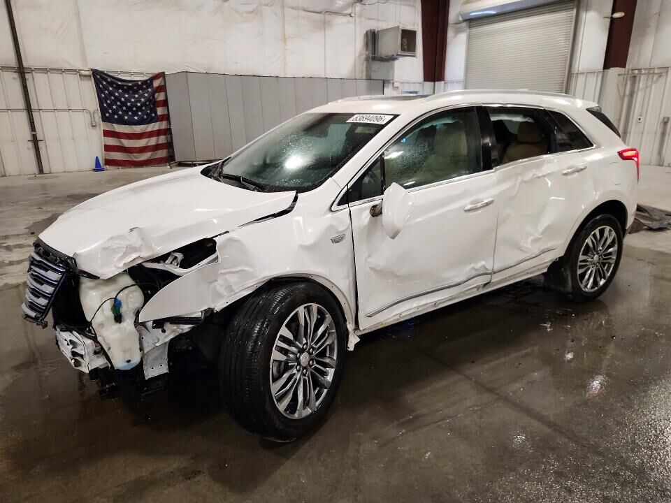 2017 CADILLAC XT5