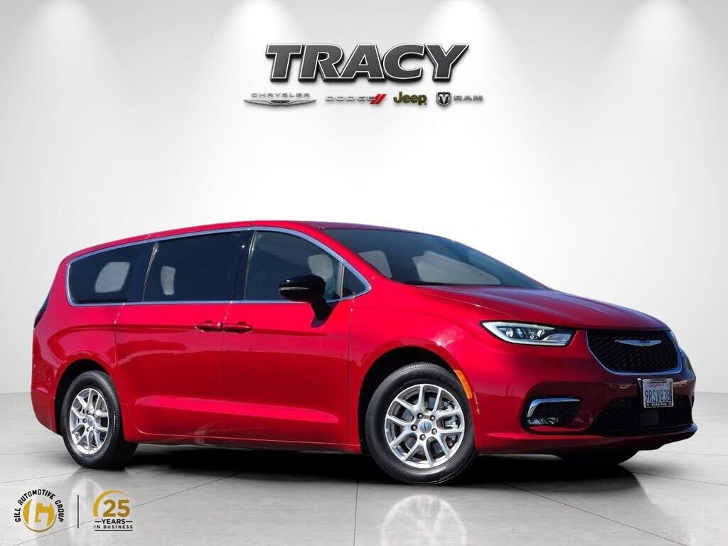 2025 CHRYSLER Pacifica