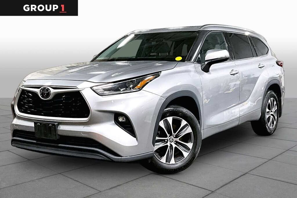 2021 TOYOTA Highlander