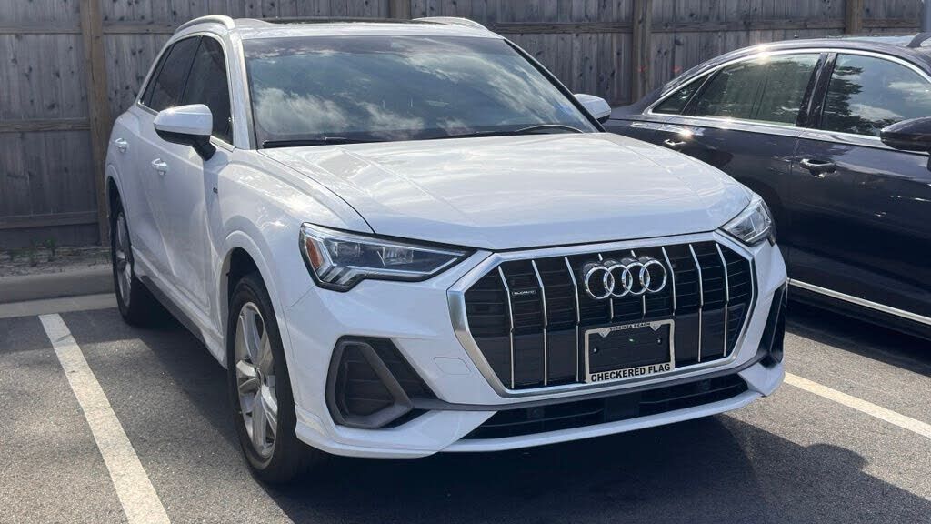 2023 AUDI Q3