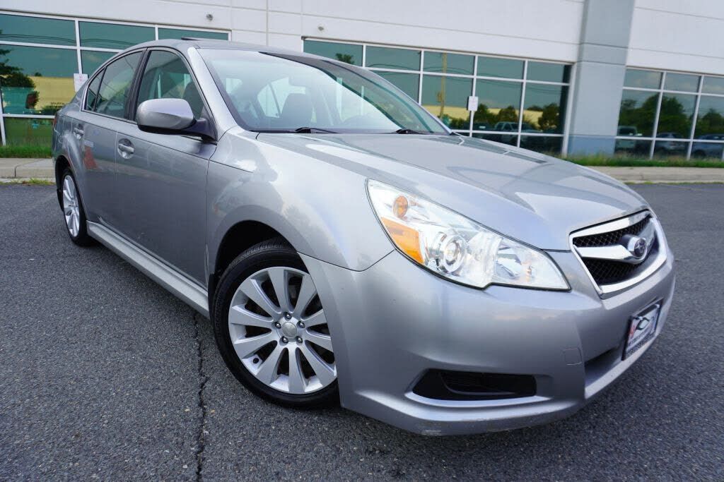 2010 SUBARU Legacy