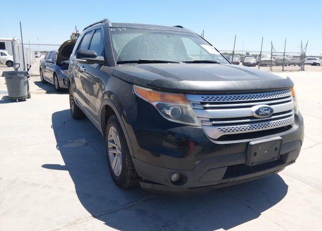 2014 FORD Explorer