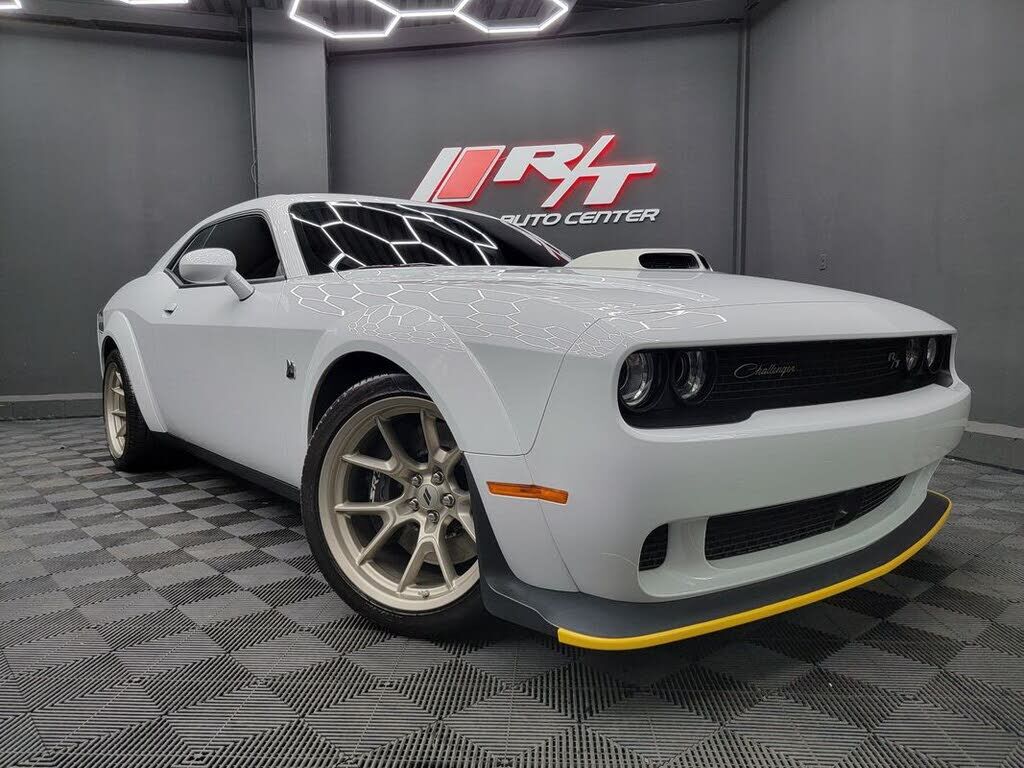 2023 DODGE Challenger
