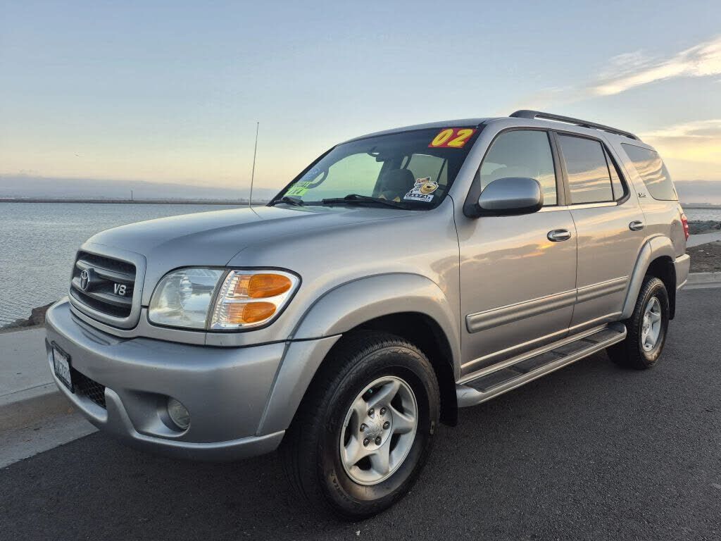 2002 TOYOTA Sequoia