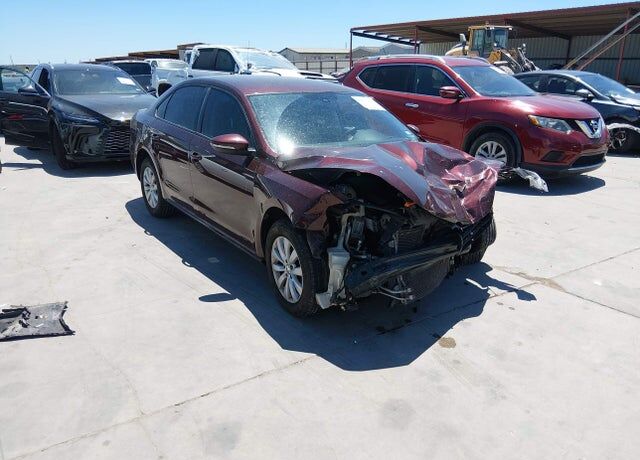 2012 VOLKSWAGEN Passat