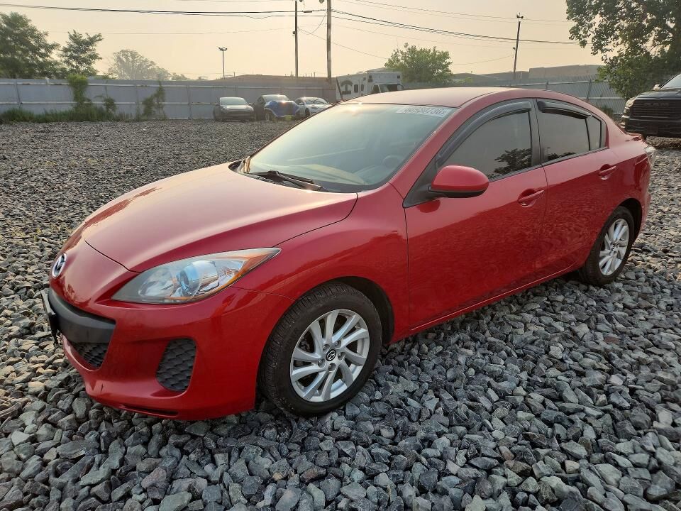 2013 MAZDA Mazda3