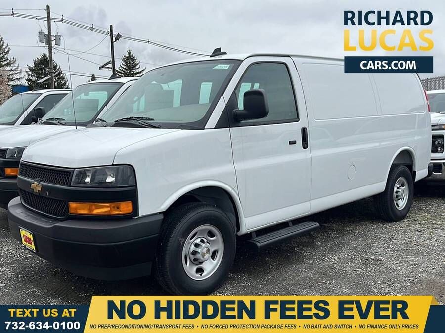 2025 CHEVROLET Express