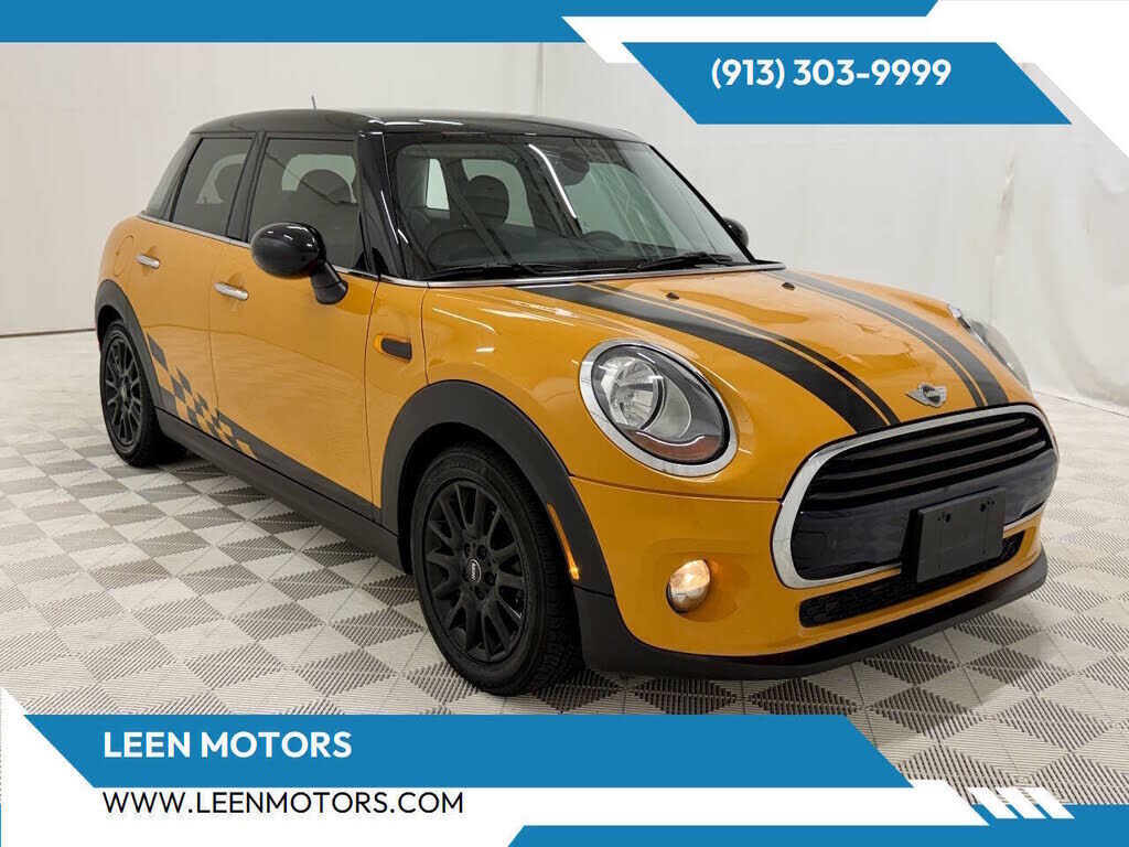 2017 MINI Cooper